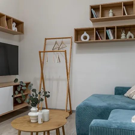 Your Alzbetina شقة *