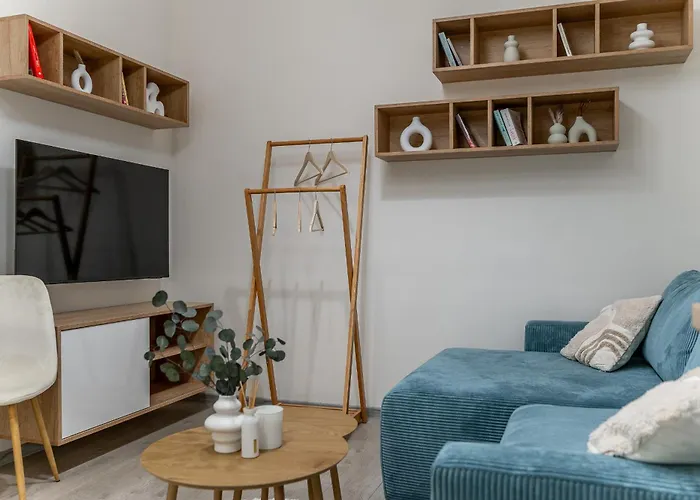 Your Alzbetina شقة *