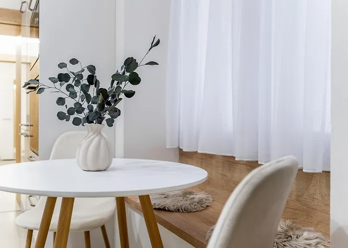 Your Alzbetina شقة *